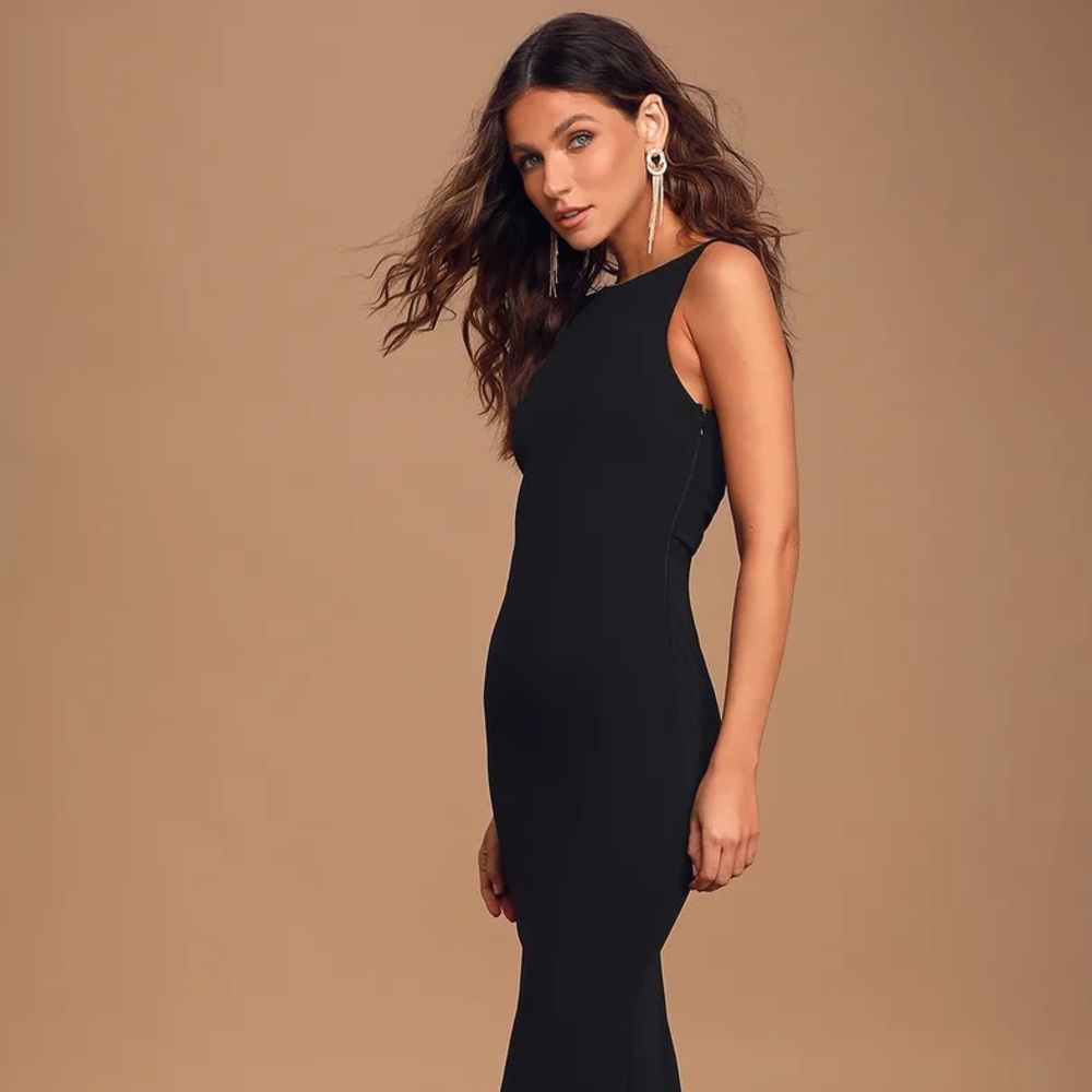 Lulu’s Love In Your Eyes Black Knotted Mermaid Maxi Dress size M